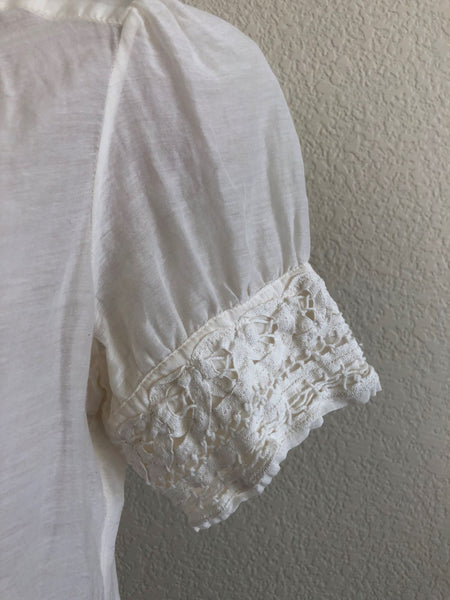 Joie Size XS Cream Lace Detail Top