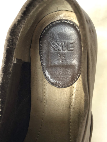 Frye Size 8.5 Taupe Leather Oxfords - CLEARANCE