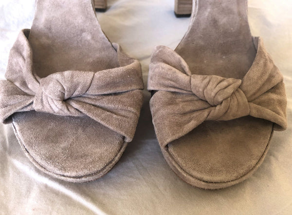 Alberto Fermani Size 8.5 Gray Suede Sandals