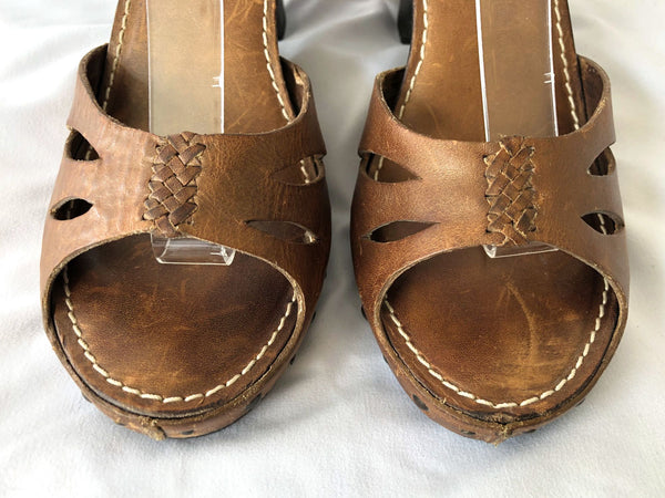 Frye Size 7.5 Brown Leather Studded Sandals