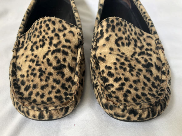 Stuart Weitzman Size 6.5 Suede Leopard Loafers