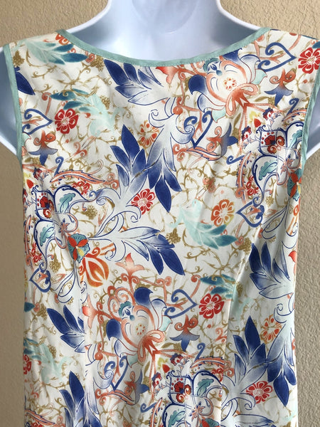 Sundance Size 4 White Silk Blue Floral Sleeveless