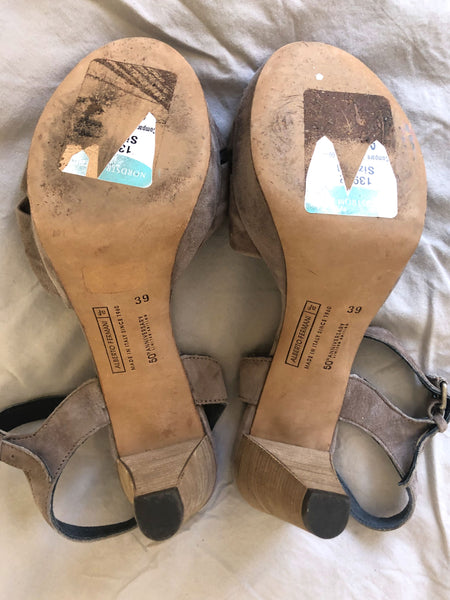 Alberto Fermani Size 8.5 Gray Suede Sandals