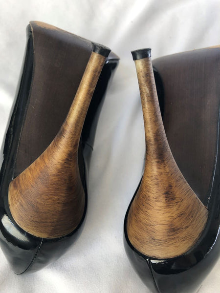 Stuart Weitzman Size 6.5 Woodbow Black Patent Pump - CLEARANCE