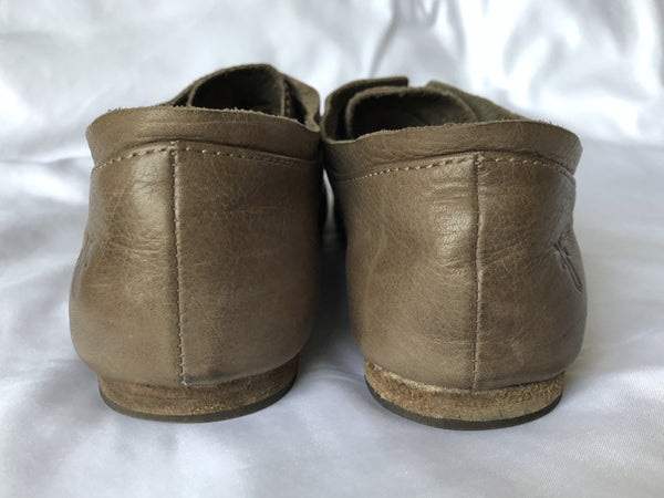 Frye Size 8.5 Taupe Leather Oxfords - CLEARANCE