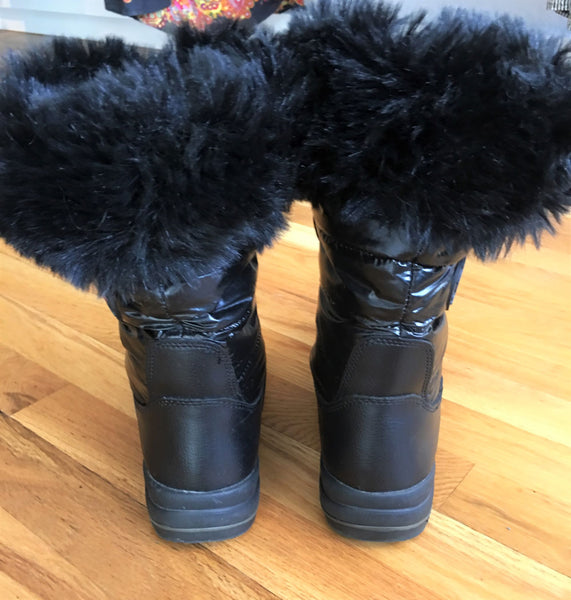 Cougar Size 6 Cranbrook Black Quilted Boots